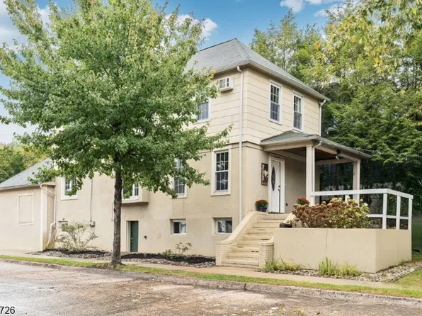713 Lincoln Ave, Ridgefield Park Village, NJ 07660