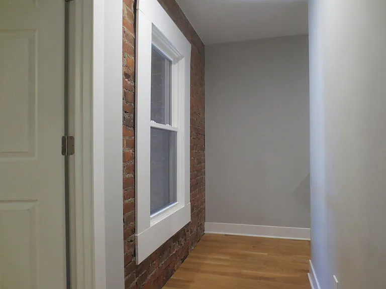 4403 Franklin Blvd — Photo 29