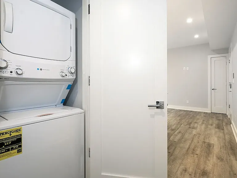 355 Phillips Park Rd #303 — Photo 11
