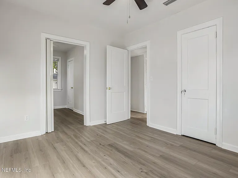 3339 Sylvia St — Photo 12
