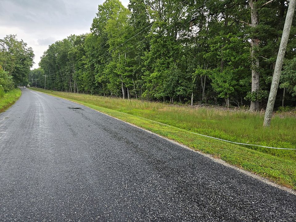 2nd image of 789 Bay Quarter Rd