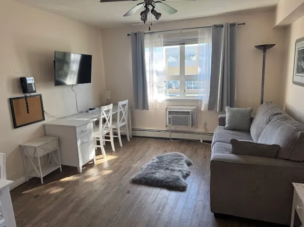 10402 111th St #228, Grande Prairie, AB T8V 8G4