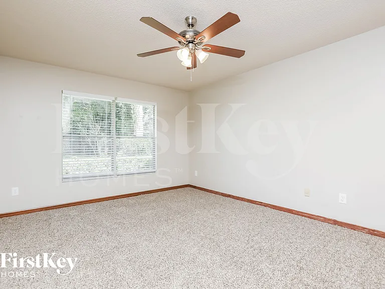104 Hazel Blvd — Photo 7