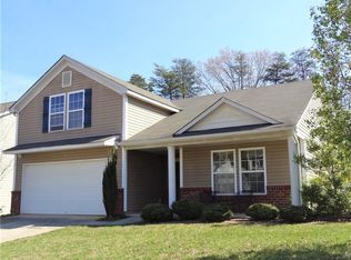 4309 Oak Pointe Dr, Winston Salem, NC 27105