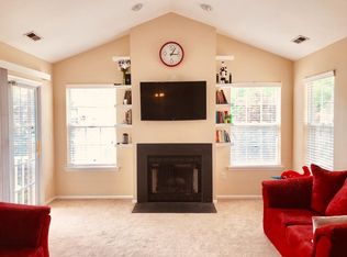 251 Vasser Dr, Piscataway, NJ 08854