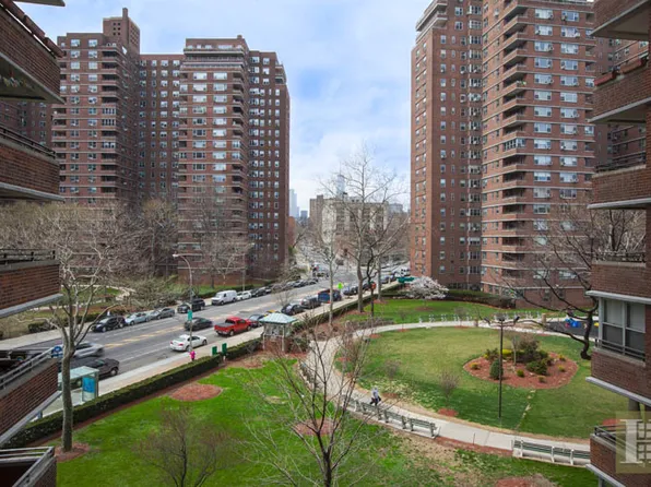 473 Fdr Drive image 1 of 7