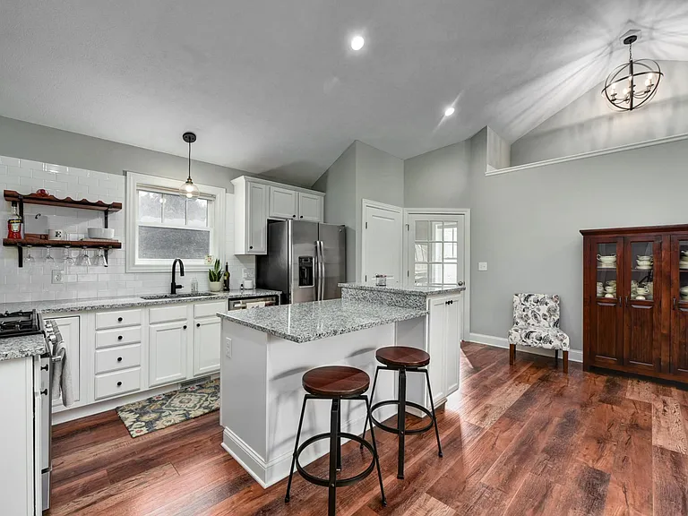 6309 Bridge Ave — Photo 1