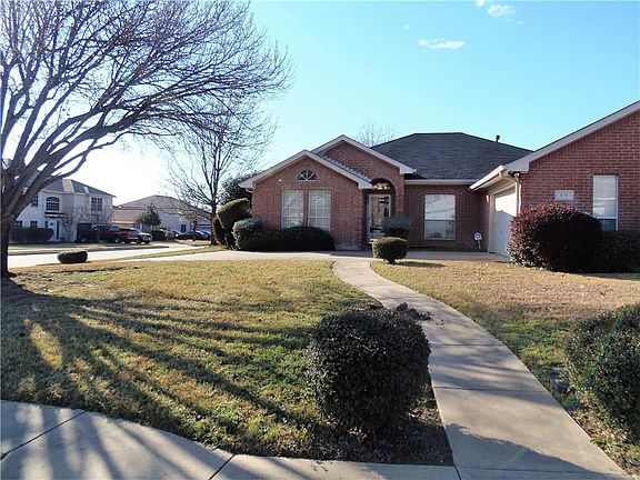 5th image of 833 Serenity Dr