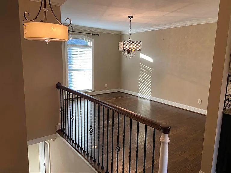 909 Avon Pl — Photo 13