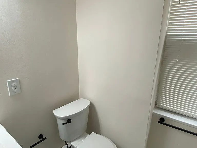 1017 Pine Street — Photo 6