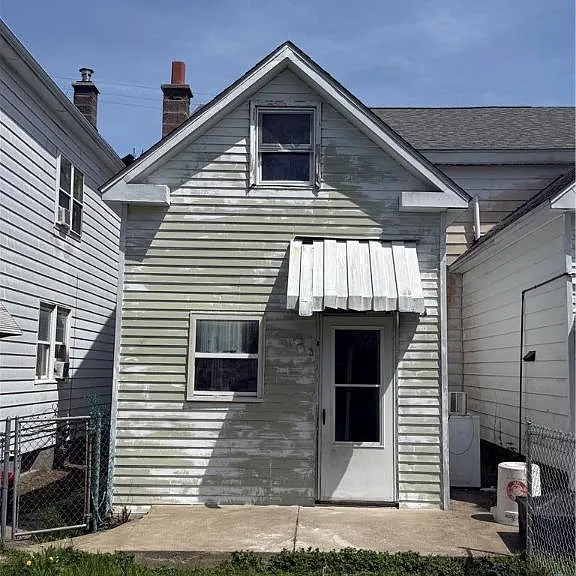 243 Stanton St — Photo 2