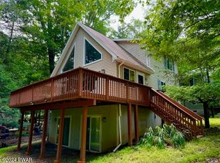 1088 Harmony Dr, Lake Ariel, PA 18436