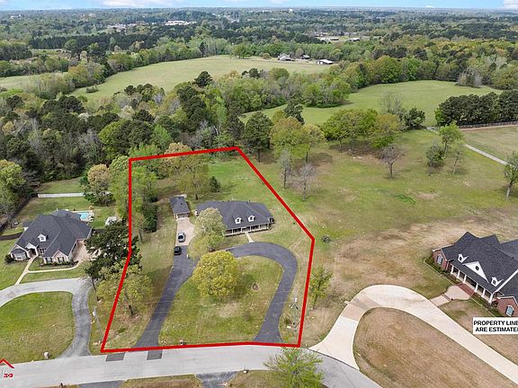 4th image of 1913 Eastwood Dr