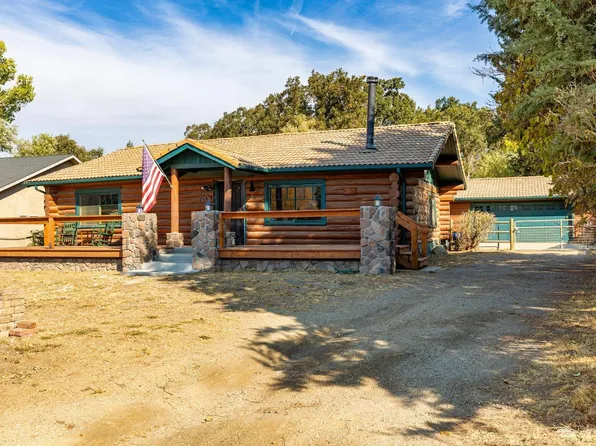 23971 Coral Springs Ln, Tehachapi, CA 93561