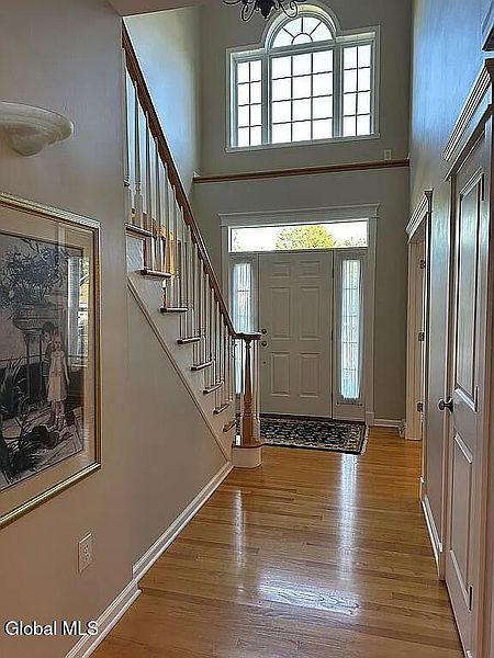 2nd image of 33 Western Avenue