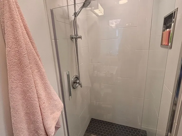 451 Sunnyside Ave — Photo 28