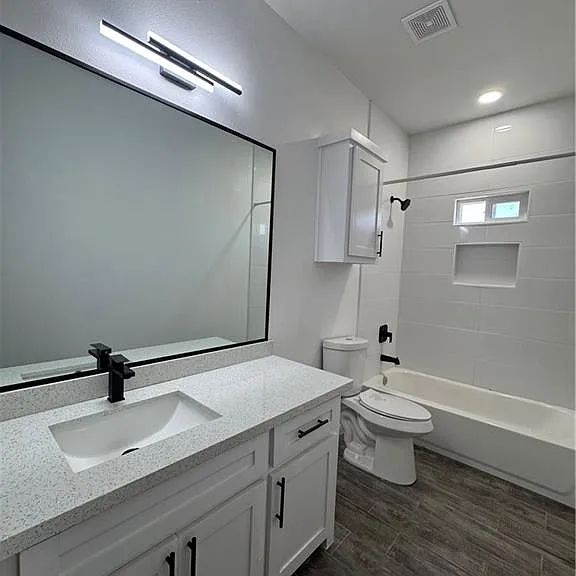 5601 Ozark Ave #4 — Photo 5