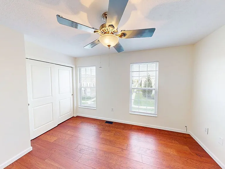 5288 Royal Arch Cascade Dr — Photo 23