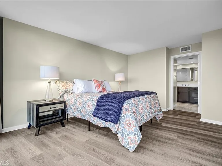 4337 Marina City Dr #141 — Photo 20