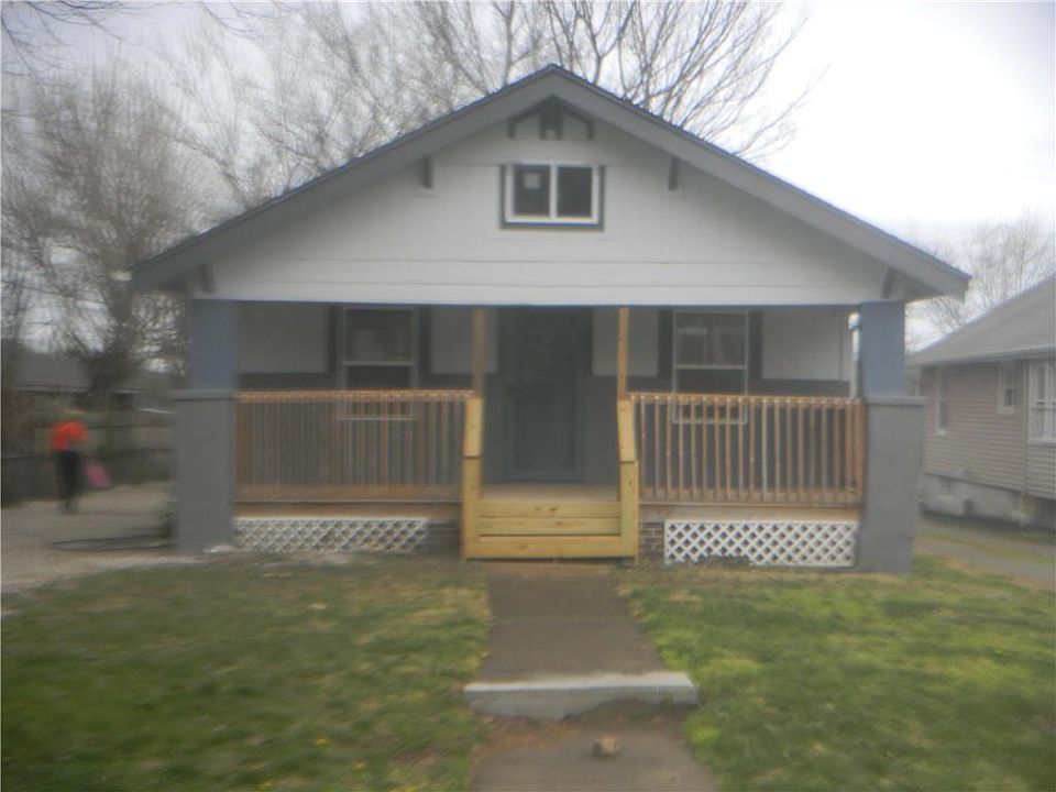 1st image of 2611 Hickam Dr #1