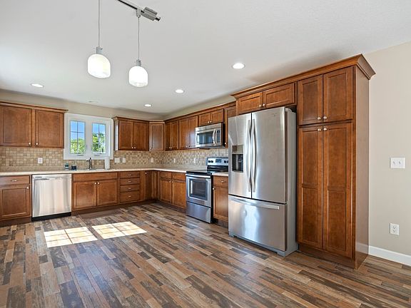 2nd image of 165 Chickadee Ln