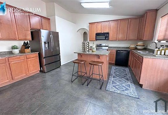 4th image of 2030 W Carson Rd