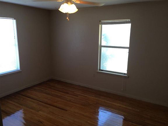 2nd image of 802 S 17th St