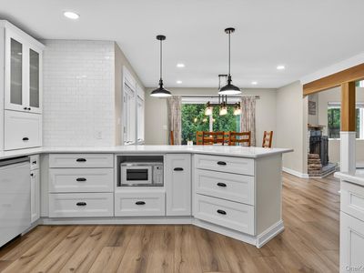 123 Elizabeth Way, Ridge, NY, 11961