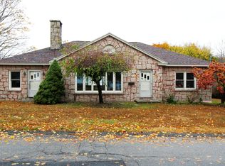 14 Round Hill St, Biddeford, ME 04005