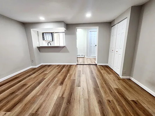 Rented by Brooklyn Property Group LLC | media 10