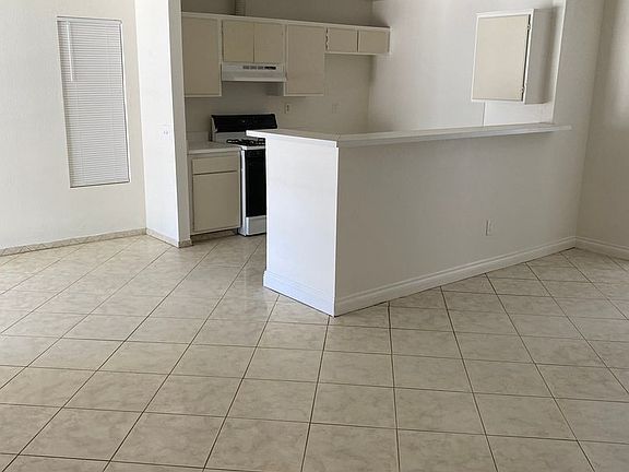 5th image of 10231 Lawson Ave