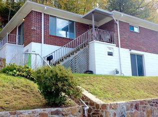 606 Florence St, Mullens, WV 25882