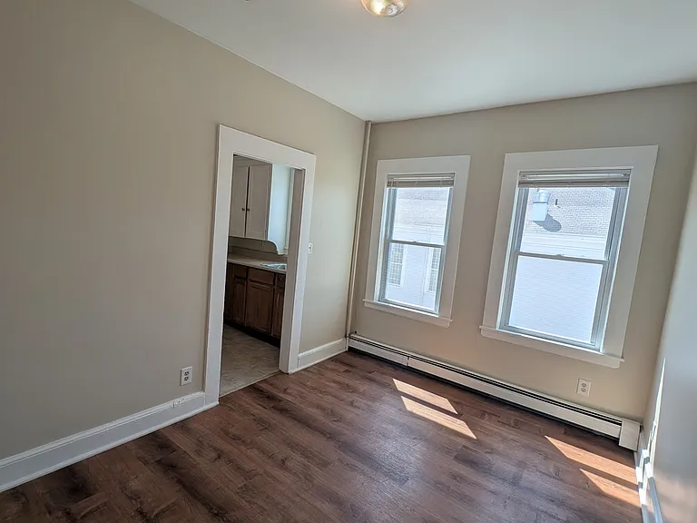60 W Central St #3 — Photo 4