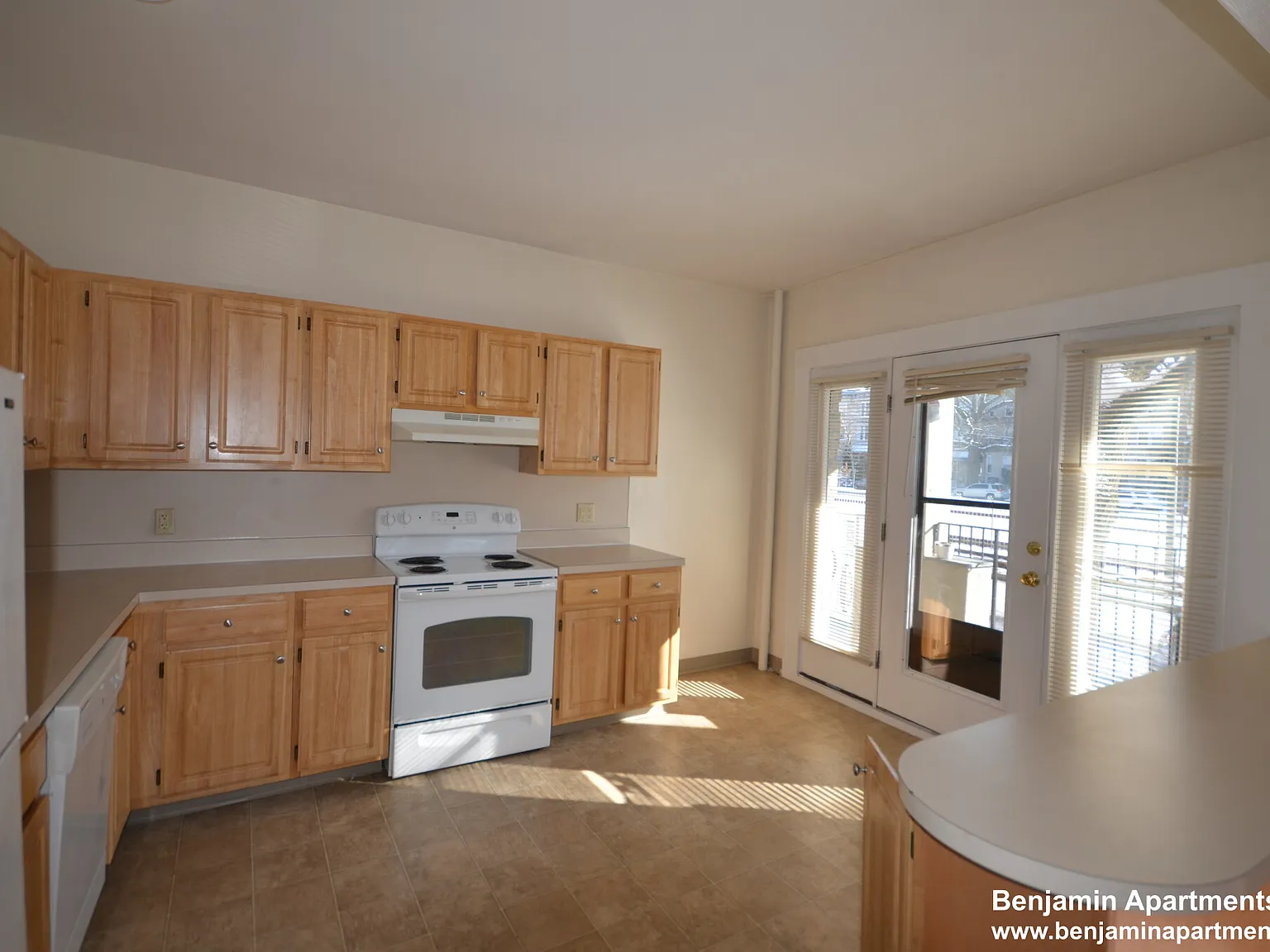 2 bed, $3,000 — Photo 3