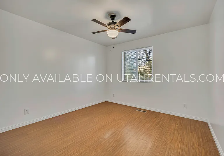 234 W Foxbridge Dr — Photo 14