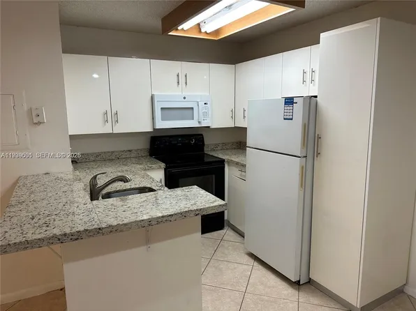 951 Lyons Rd APT 6103, Pompano Beach, FL 33063