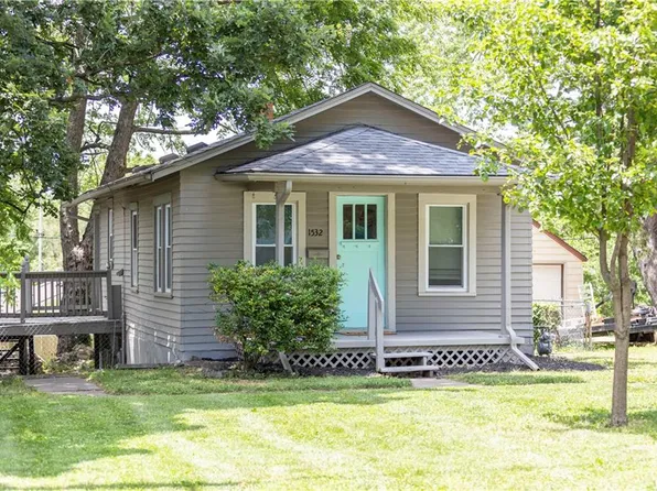 1532 S Pleasant St, Independence, MO 64055