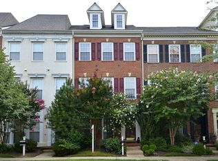918 Featherstone St, Gaithersburg, MD 20878