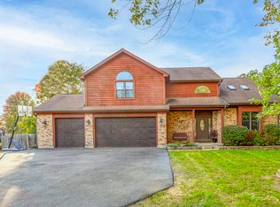 520 Apache Trl, Lake Villa, IL