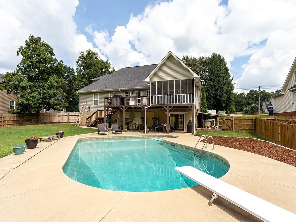 383 Avalon Ln, Anniston, AL 36207 Zillow