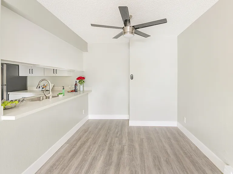 931 SW Holden St #205 — Photo 11