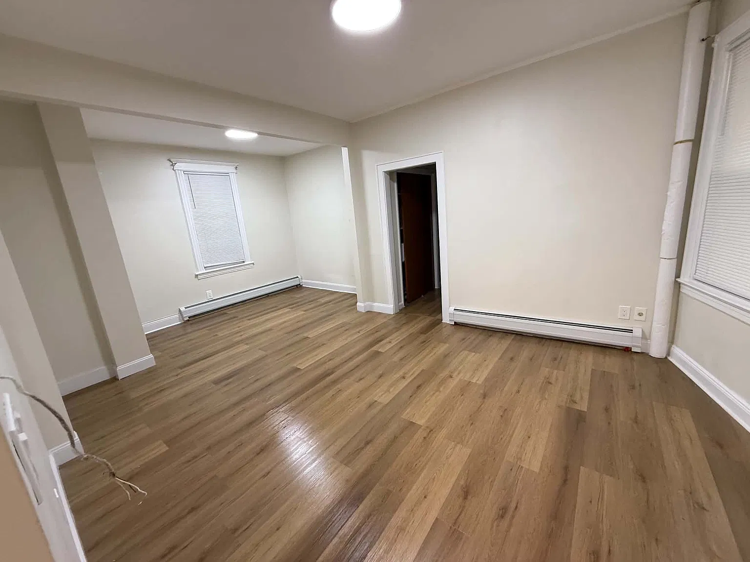 3 bed, $2,400 — Photo 4