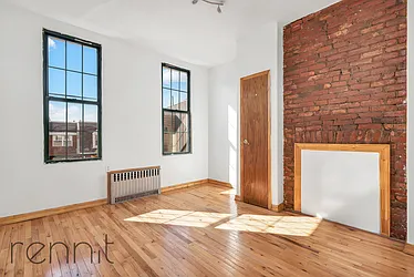 Rented by Rennit Inc.
