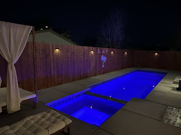 4th image of 3230 N Sandspring Dr