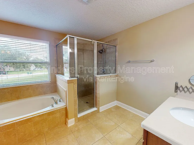 2588 Cody Dr — Photo 27