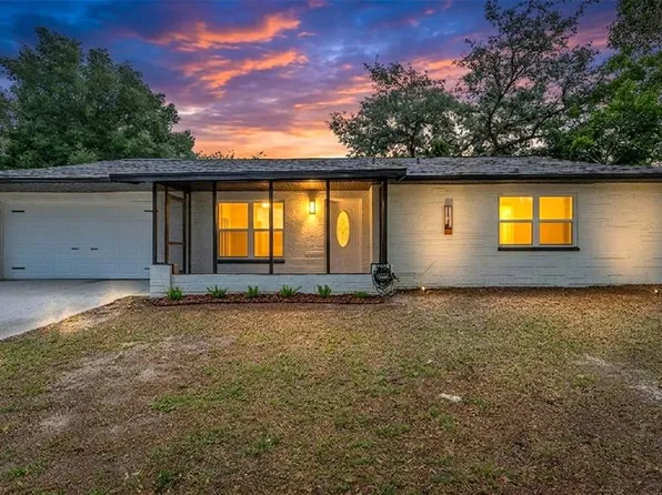 1151 Oakhill St, Seffner, FL 33584