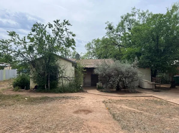 817 E 40th St, San Angelo, TX 76903