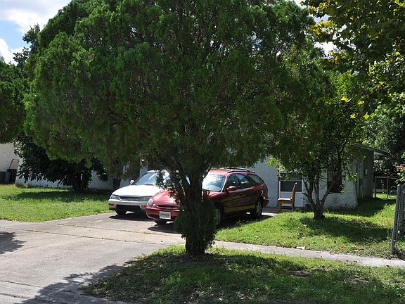 4th image of 32 Plover Ave
