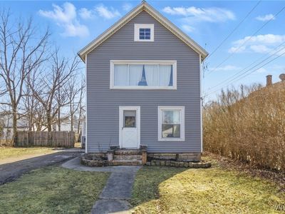 15 Lafayette St, Silver Creek, NY, 14136