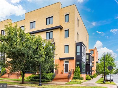 2401 Richmond Hwy, Alexandria, VA, 22301